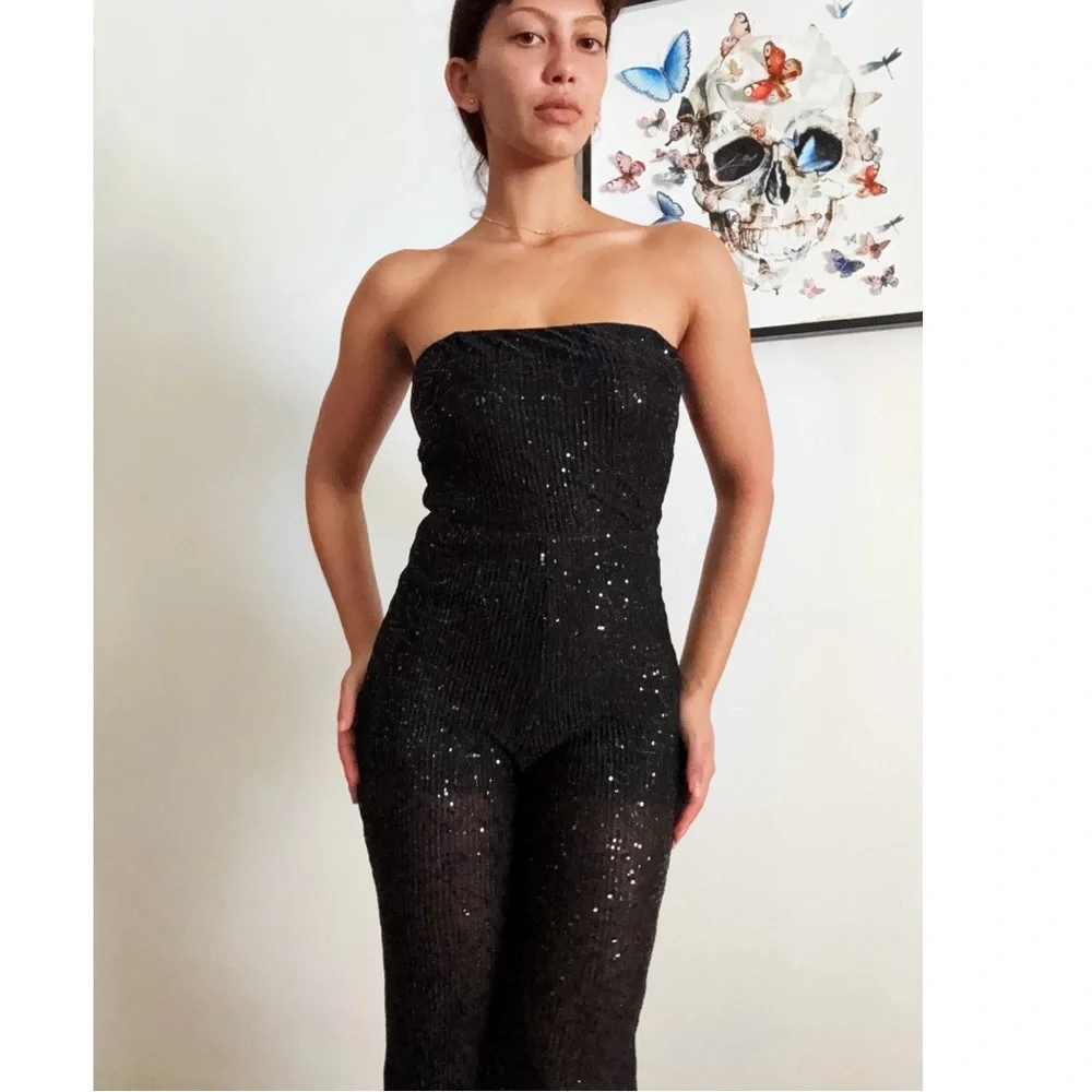Black Strapless Sequin Jumpsuit โจ - Picture 3 of 6